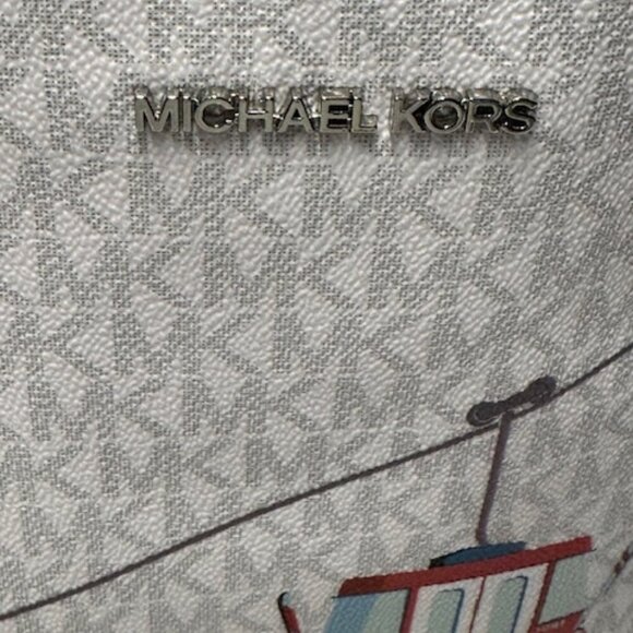 ⛷️🏂🚠 Michael Kors NWT Jet Set Girls Ski Tote Shoulder Bag - Picture 7 of 16